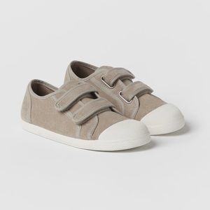 KIDS/ LEATHER SNEAKERS UNISEX SIZE 34